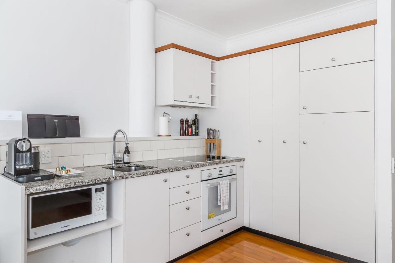 Waterfront Two Bedroom Apartment; Great Location! Auckland Exterior photo